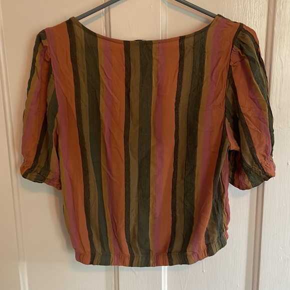 American eagle boho crop top, GUC - Picture 3 of 3